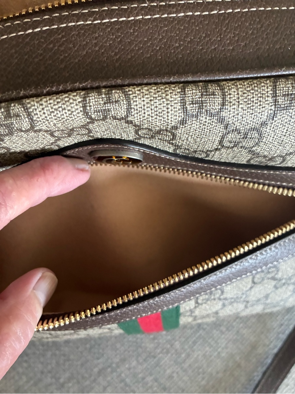 Gucci Brown GG Supreme Canvas Crossbody with Green-Red Web Stripe - Picture 5 of 16